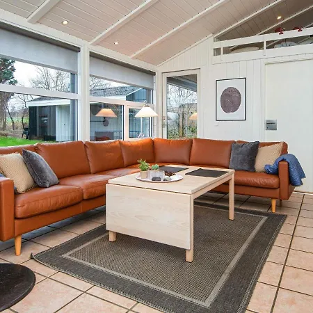 10 Person In Alling Bro Holiday home *